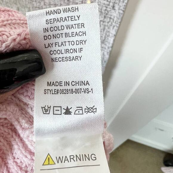 Fate Pink Tie Dye Distressed V-Neck Oversized Cropped Sweater Top Size Medium - Picture 8 of 8